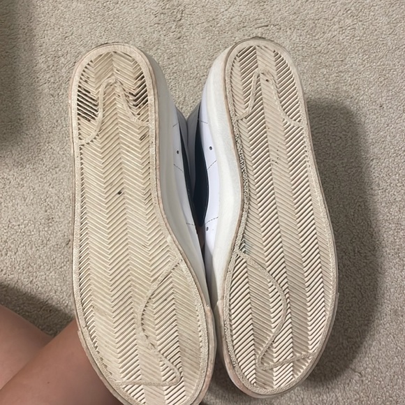 ‼️SOLD‼️ Nike high top blazers women’s size 9.5 - Picture 13 of 13